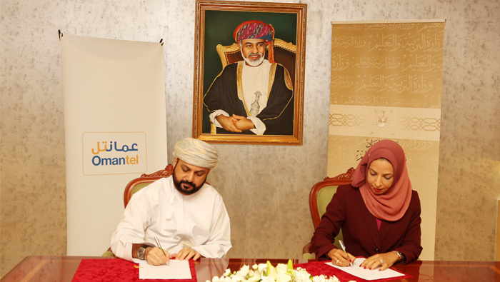 Education Ministry, Omantel sign deal to give students in Oman a tech edge