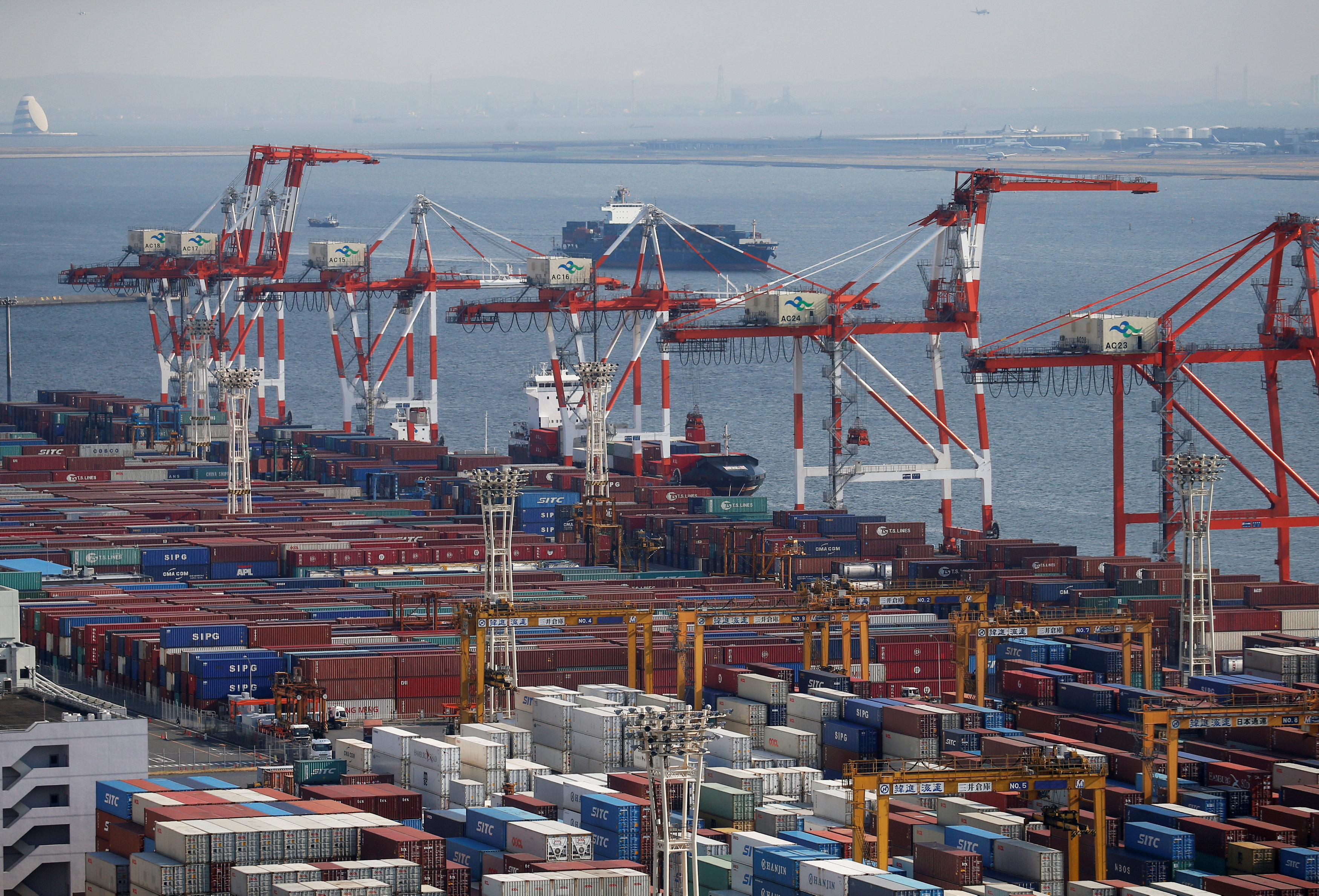 Japan logs first trade deficit since 2015