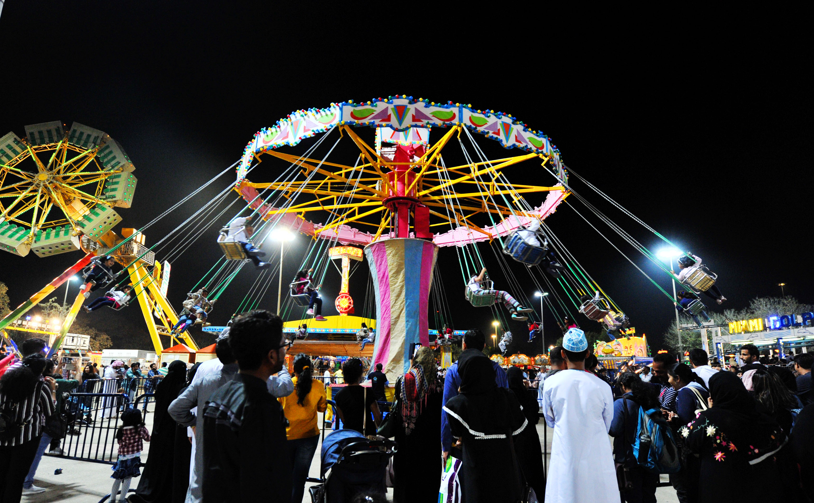 إعلاميون خليجيون وعرب يشيدون بفعاليات المهرجان