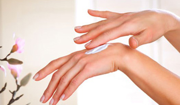 تفادي شيخوخة اليدين مع هذه النصائح!