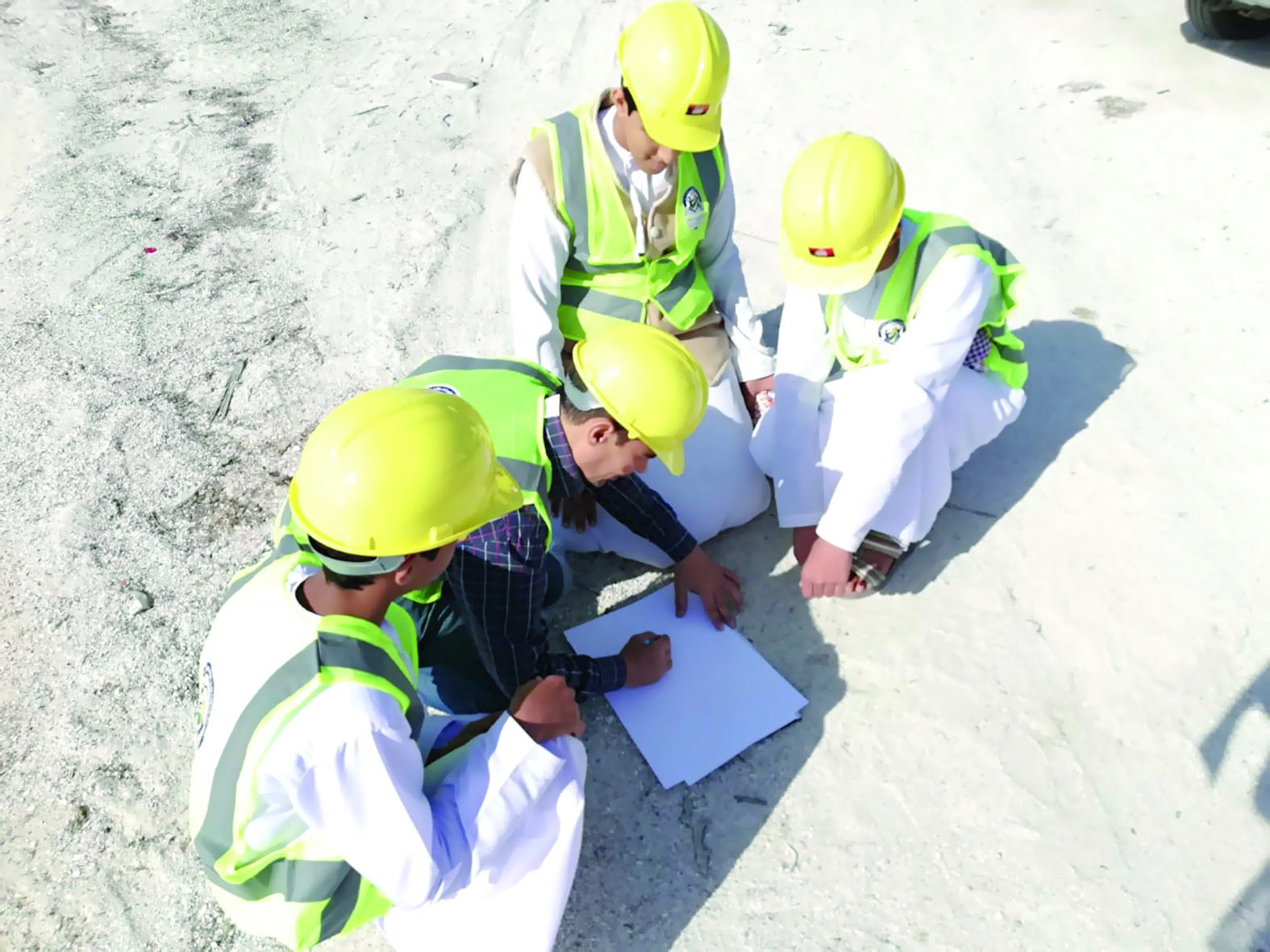 مدرسة محوت تتبنى فكرة تطوير جزيرة محوت سياحياً