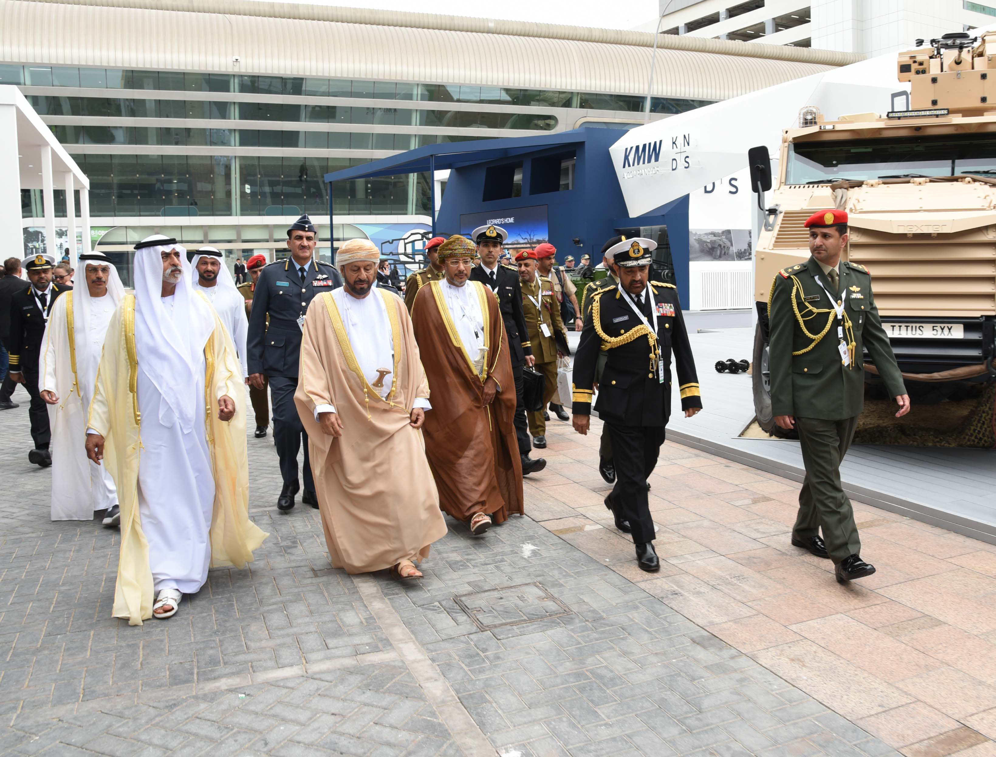 السيد بدر بن سعود ينقل تحيات جلالة السلطان المعظم لأخيه صاحب السمو رئيس دولة الإمارات