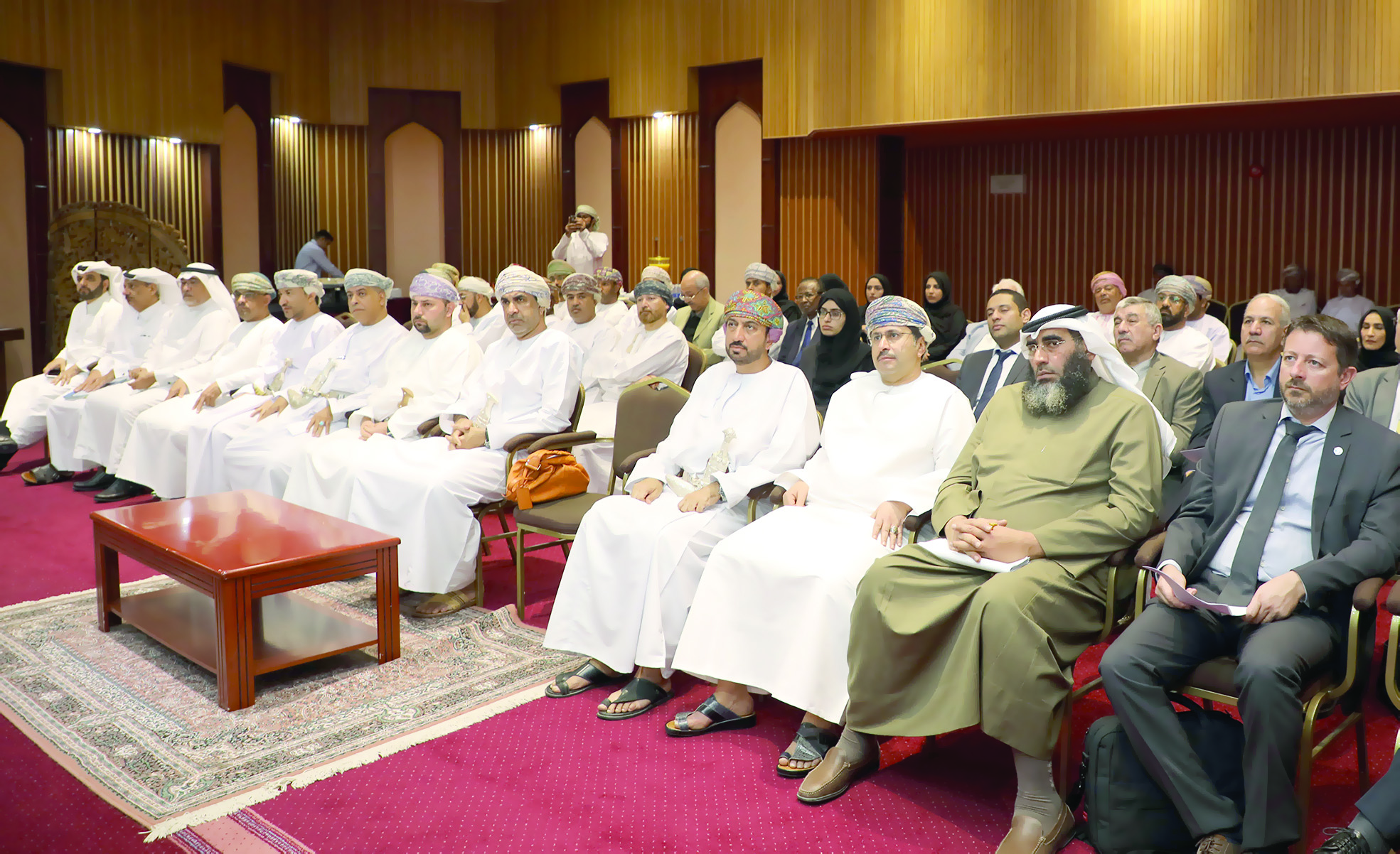 هيئة إقليمية تناقش مجابهة الصيد
غير القانوني وتطوير الثروة السمكية