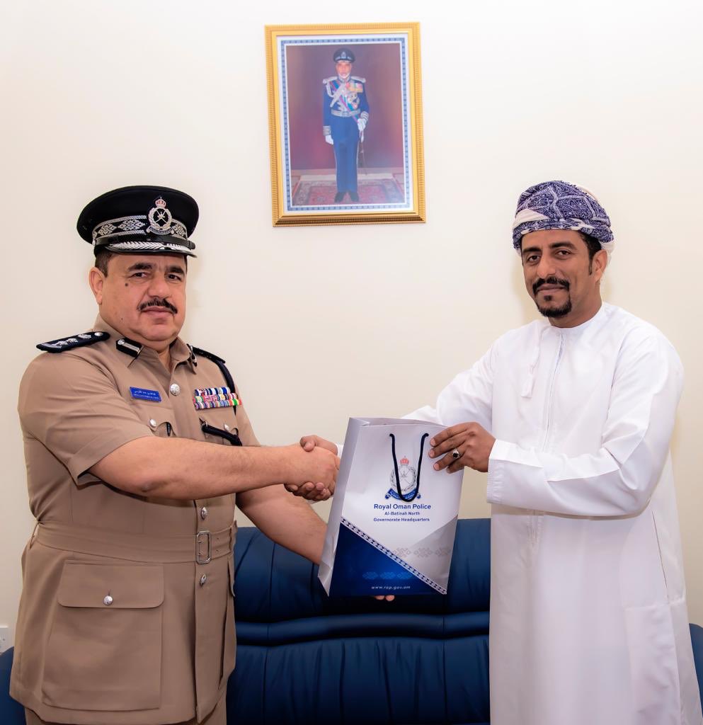 تقديرا لتعاونه.. الشرطة تكرم مواطنا