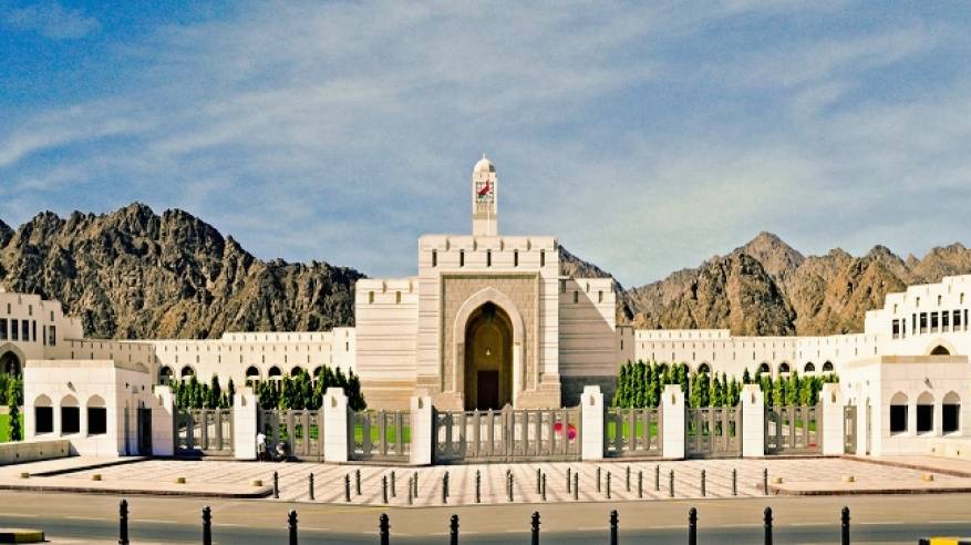 روزنامة عمان: ١٣ مارس ٢٠١١ : مرسومان بمنح صلاحيات لمجلس عمان وتعيين الشريقي مفتشاً للشرطة