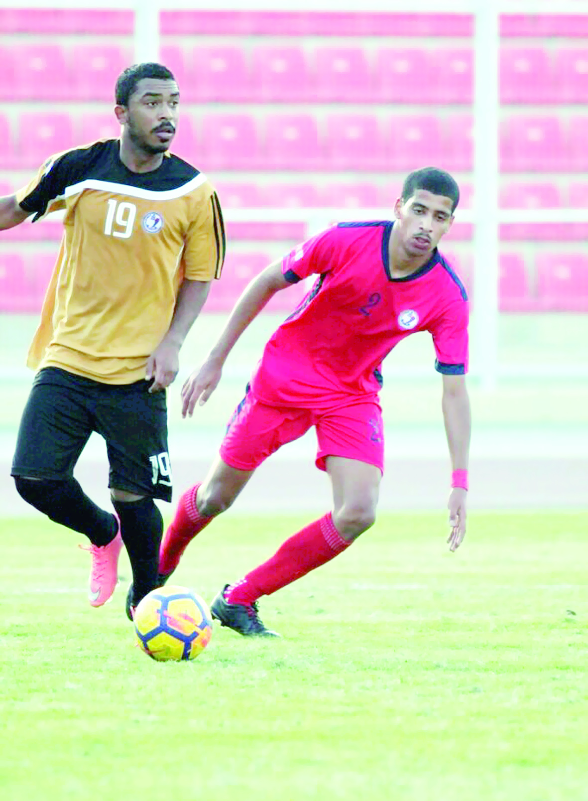 45 فريقا أثروا بطولة شرطة عمان السلطانية لكرة القدم