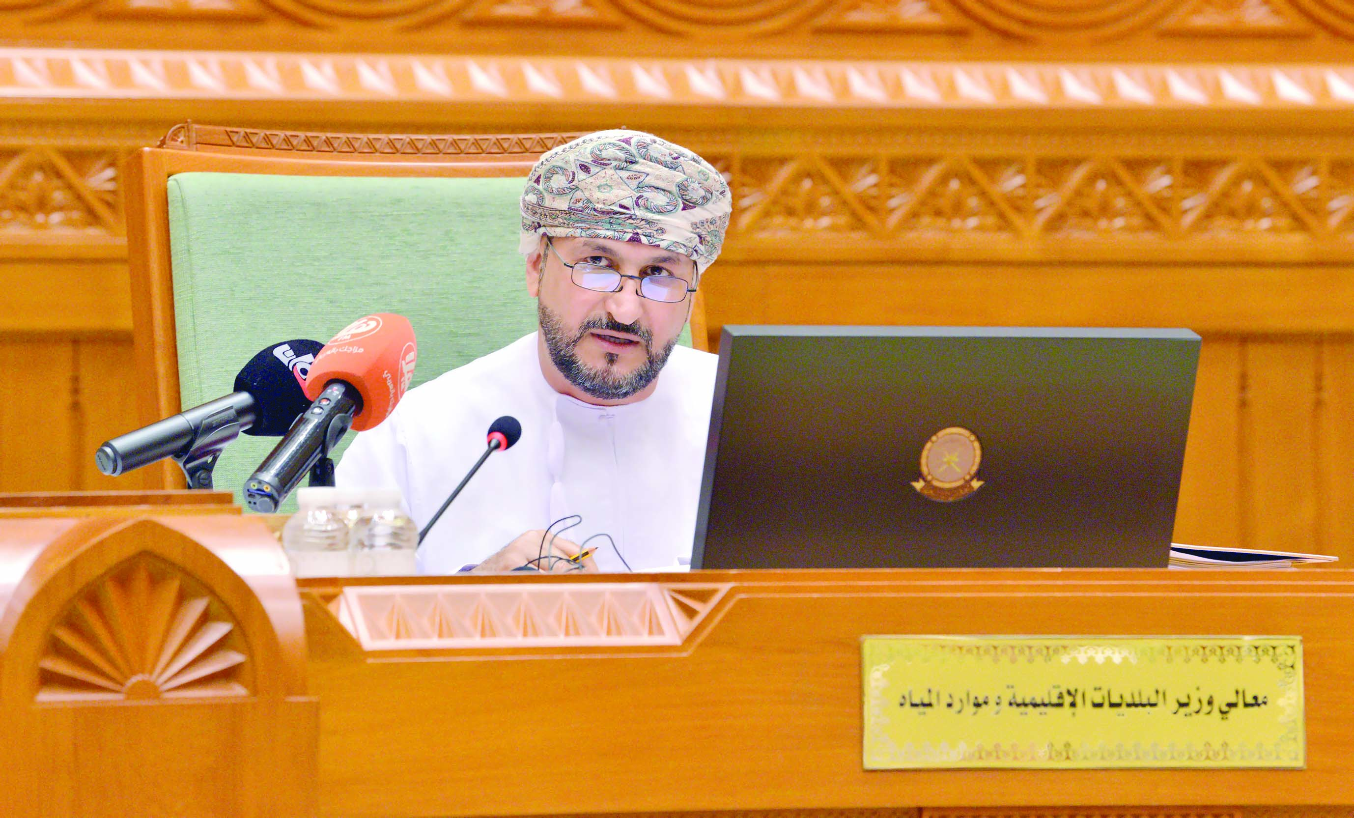 وزير البلديات أمام "الشورى": تأجيل مشاريع الخطة الخمسية التاسعة
