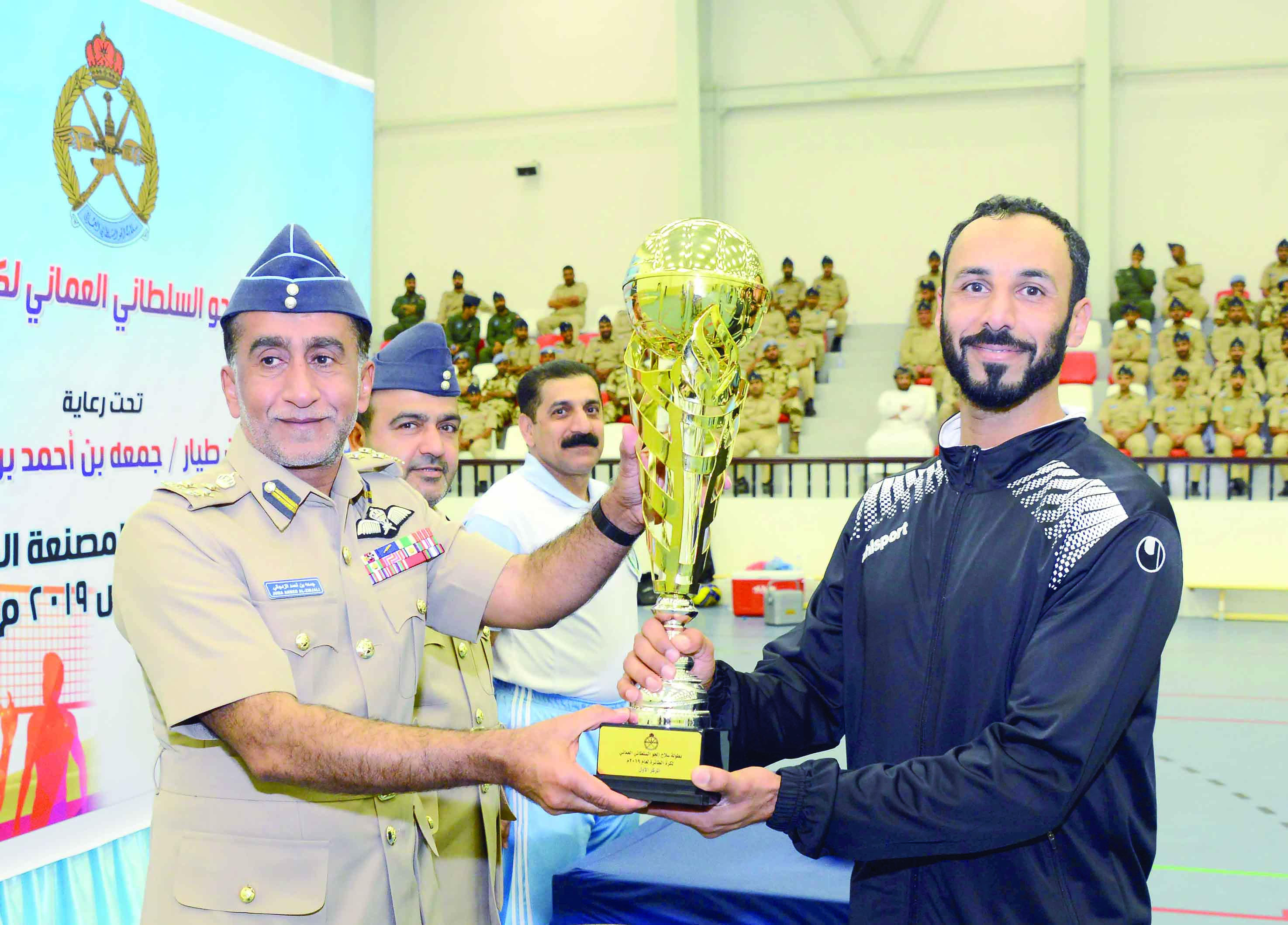 طائرة سلاح الجو السلطاني تتوج ببطولة دوري قواعد سلاح الجو السلطاني