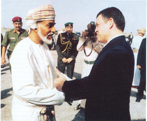 روزنامة عمان: 8 مارس 2005 جلالة السلطان قابوس يستقبل ملك الأردن
