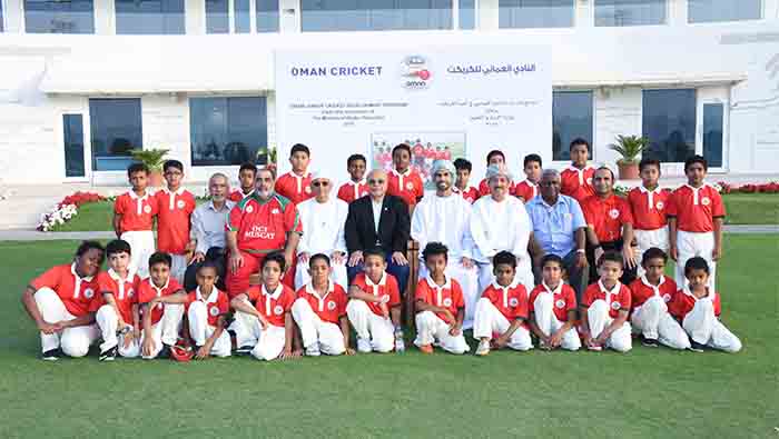 Cricket delights Omani schoolchildren