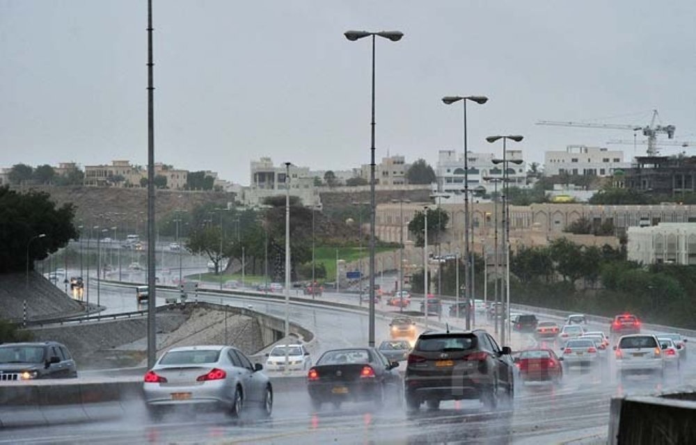 Weather update: Cloudy skies to continue in Oman