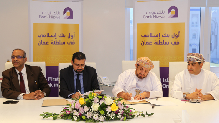 Bank Nizwa signs pact with Al-Badi to support SMEs