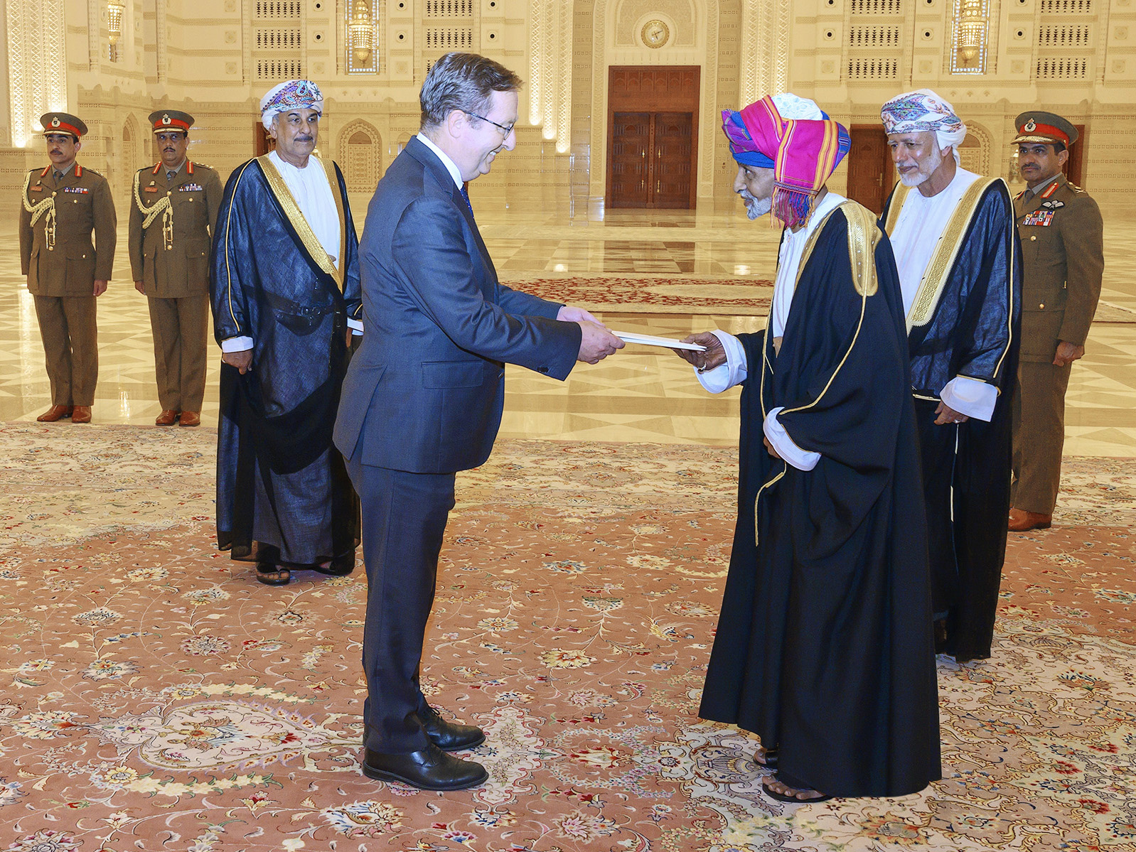 Video: His Majesty Sultan Qaboos receives credentials of ambassadors