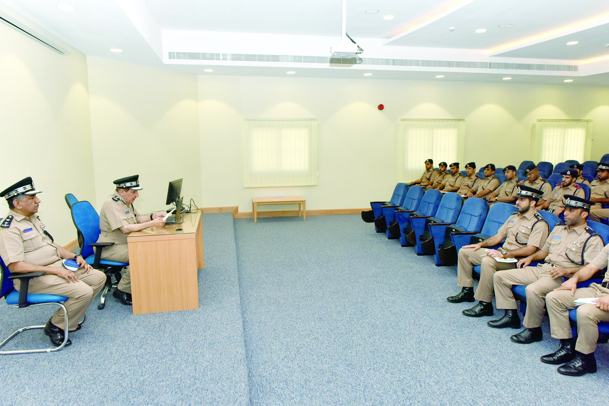 افتتاح دورة مسؤولي الدوامات بشرطة مسندم