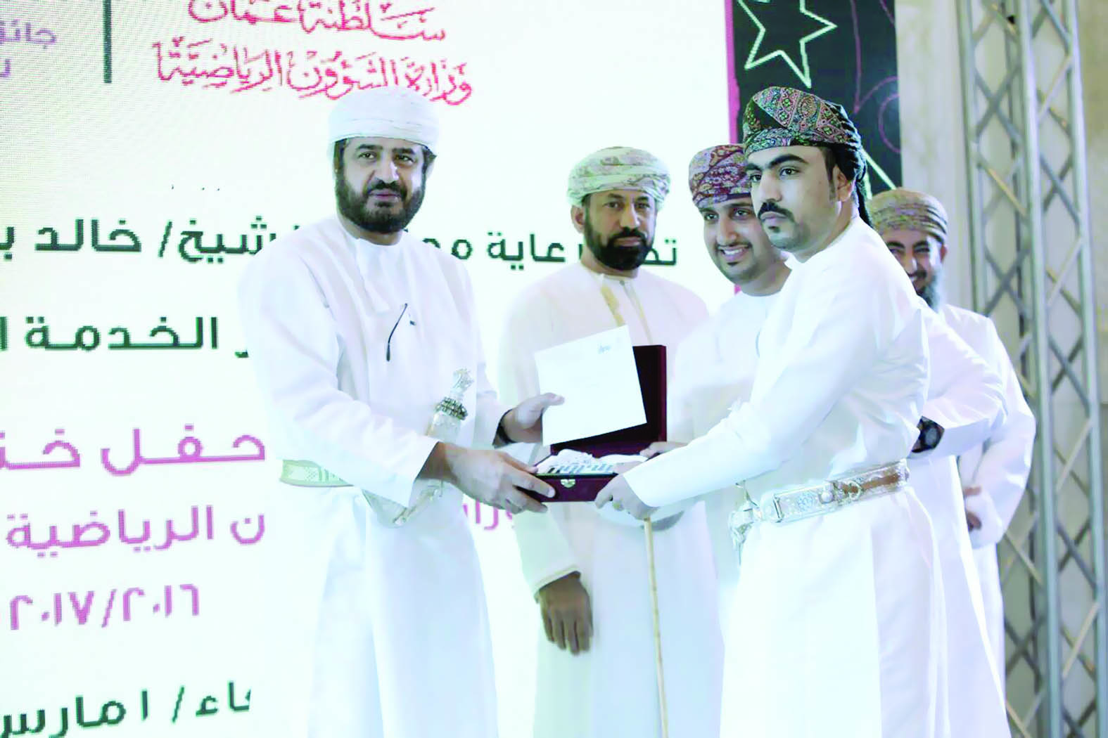 الأحد.. الموعد النهائي لتسليم المبادرات من خلال الأندية لجائزة «مبادرون»