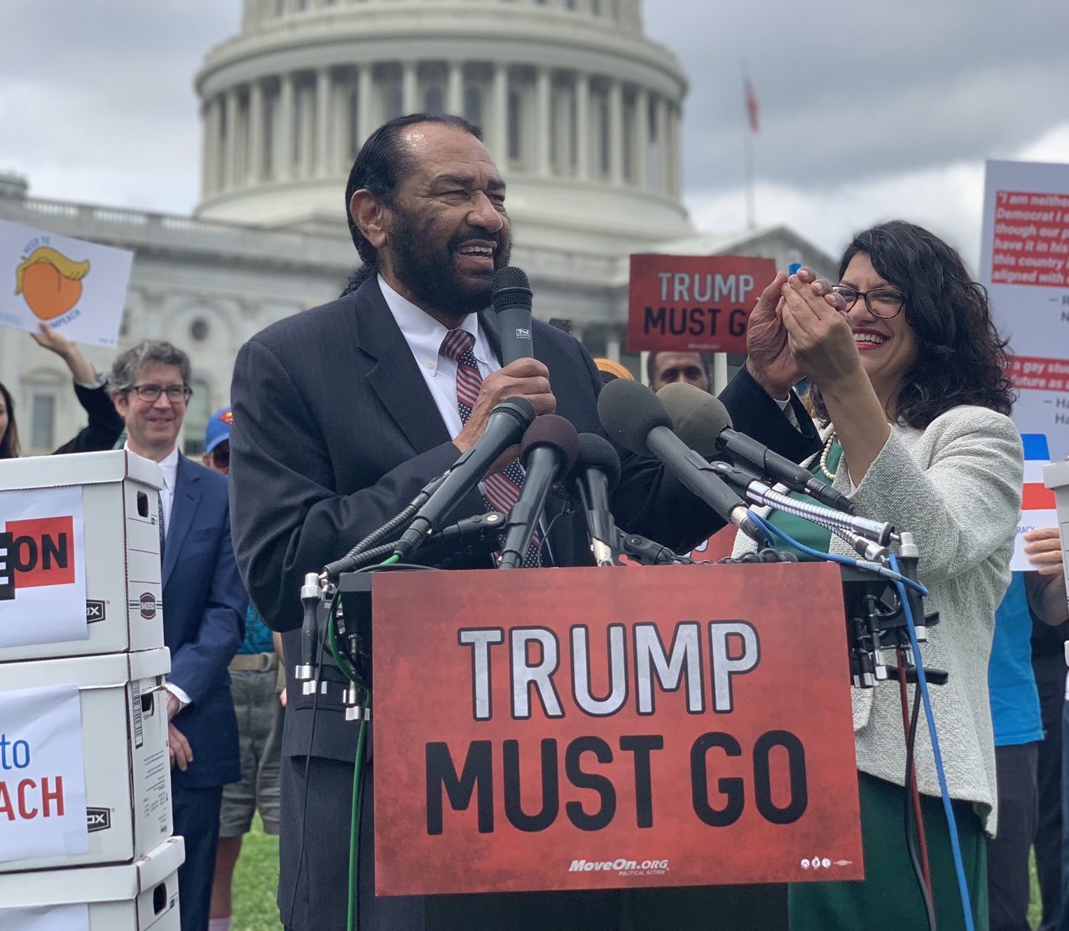 10 million signatures demanding Trump's impeachment delivered to DC