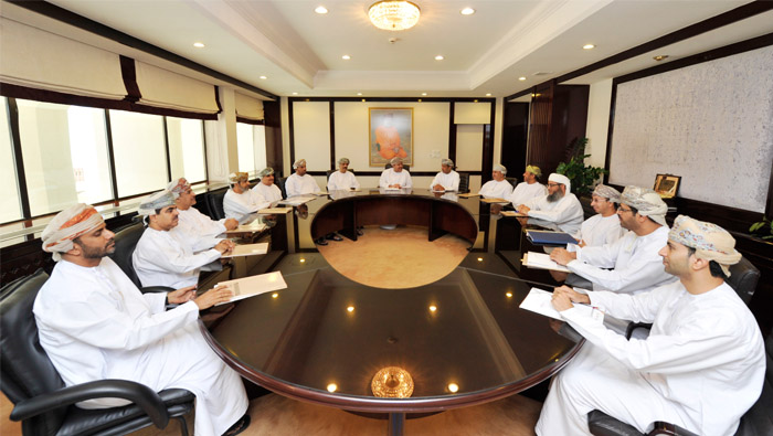 Majlis poll media panel holds review meeting