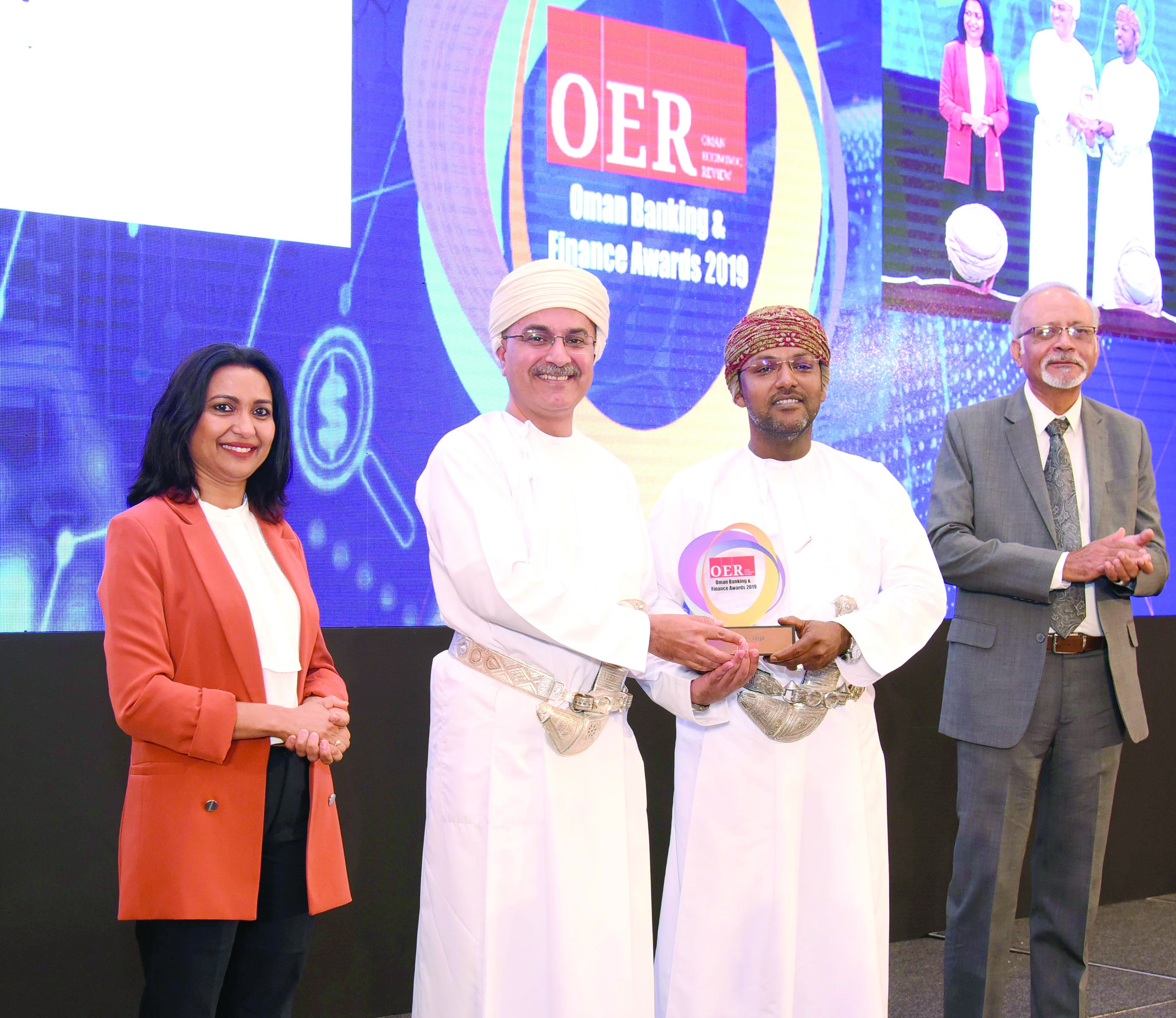 بنك مسقط يفوز بجائزة أفضل بنك بالسلطنة من مؤسسة OER