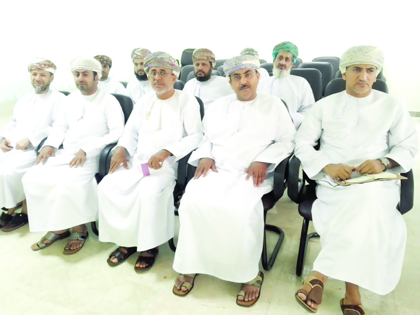 التعريف بالتشكيلات التعليمية  لمدارس سمائل وبدبد