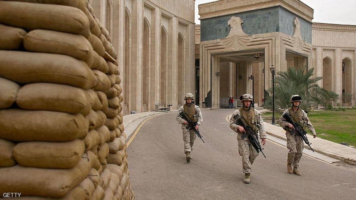 الولايات المتحدة تأمر موظفي سفارتها في العراق بالمغادرة "فورا"