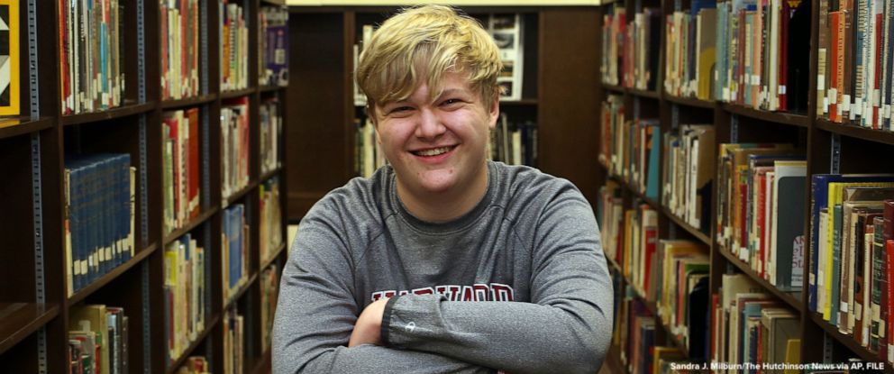 Teenager to receive Harvard degree days after high school graduation