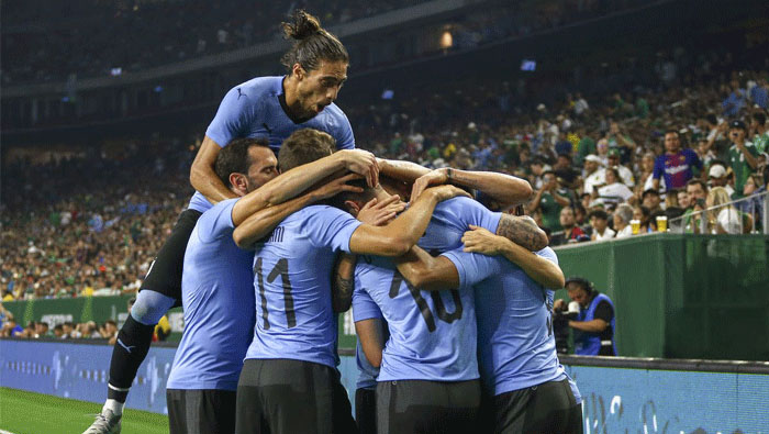 Uruguay cruise past Ecuador in Copa America