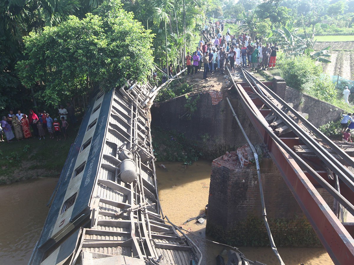 Four people killed in Bangladesh after train derailment