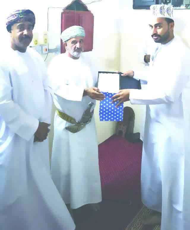 اختتام المسابقة الثقافية الدينية لمسجد الزام بولاية سمائل