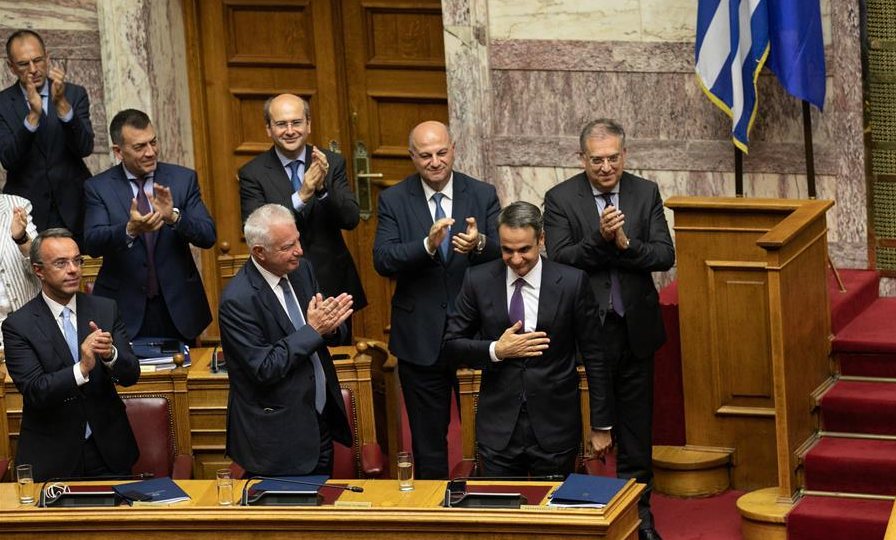 New Greek government wins vote of confidence
