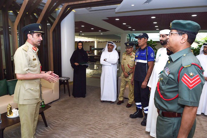 Dubai Police honours officers for assisting Omani family