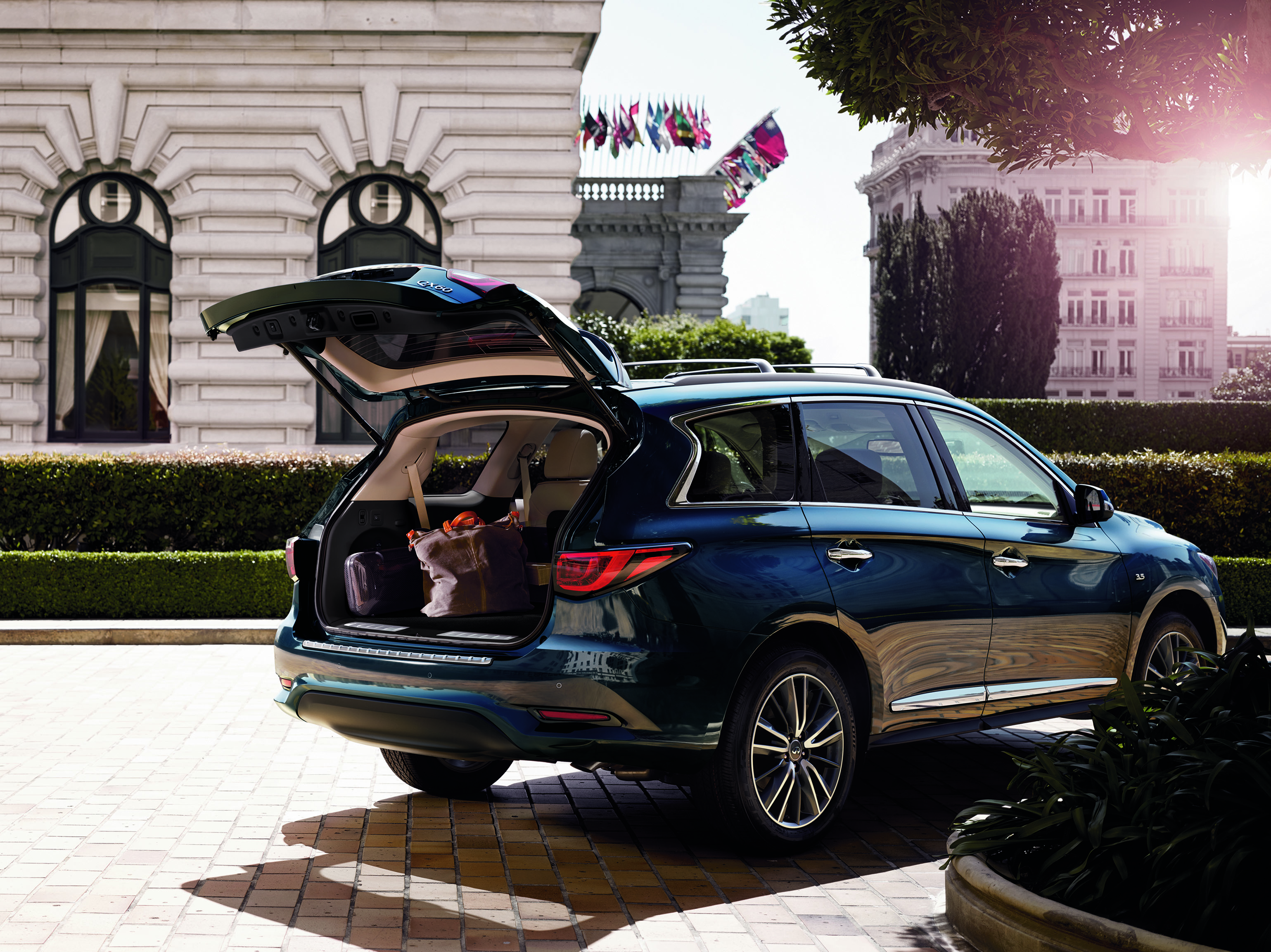 إنفينيتي  QX60 تقدم السلامة في صميم التكنولوجيا بنظام دعم التدخل لمنع التصادم