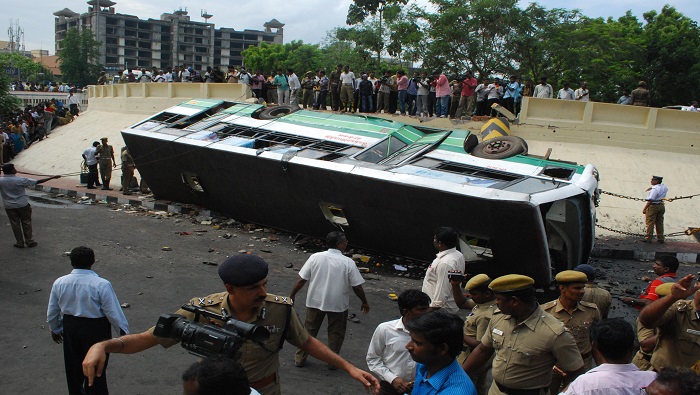 29 killed in northern India bus crash