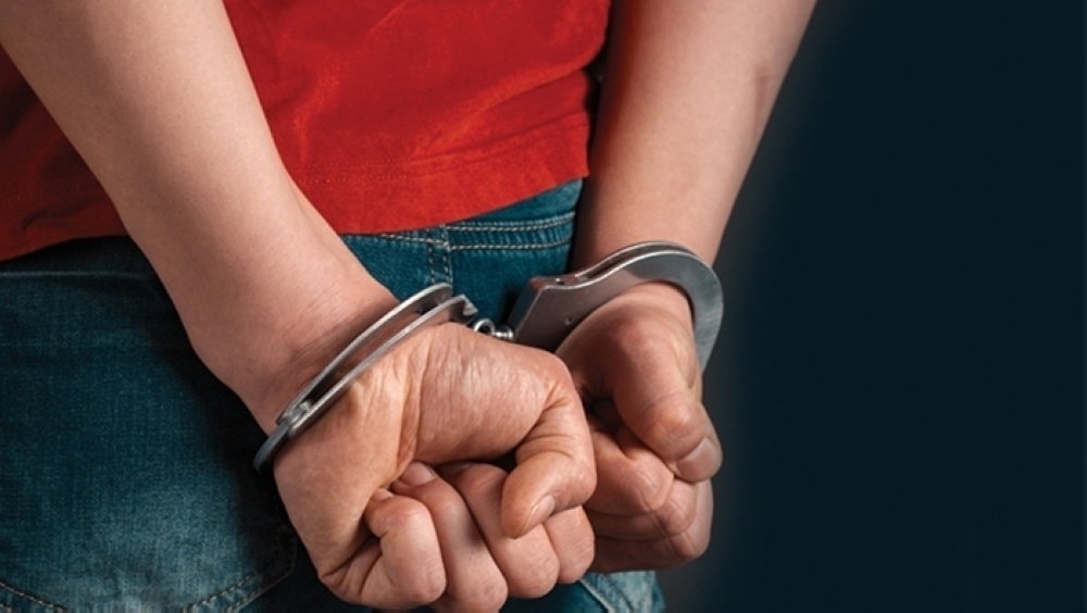 ​Three arrested in Oman on theft charges