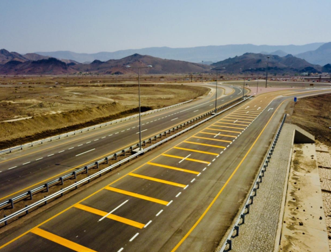 إفتتاح أجزاء من مشروع ازدواجية طريق "عبري" بطول 8 كم