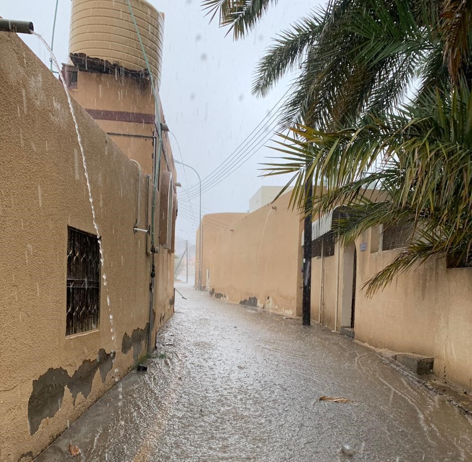 Weather update: Parts of Oman witness rain