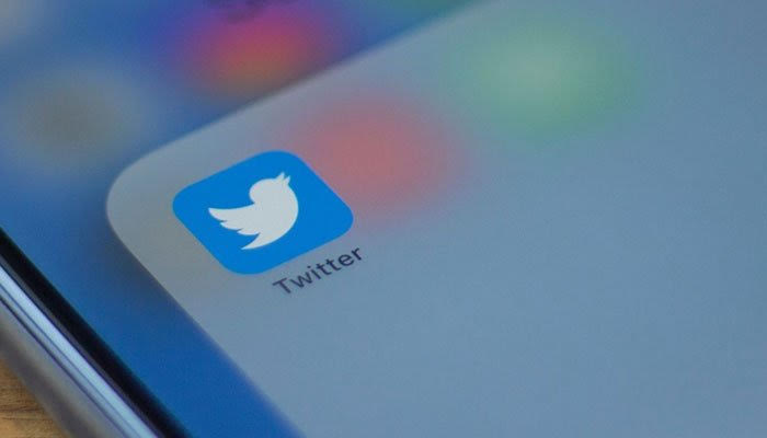 Twitter suspends accounts of officials in Cuba