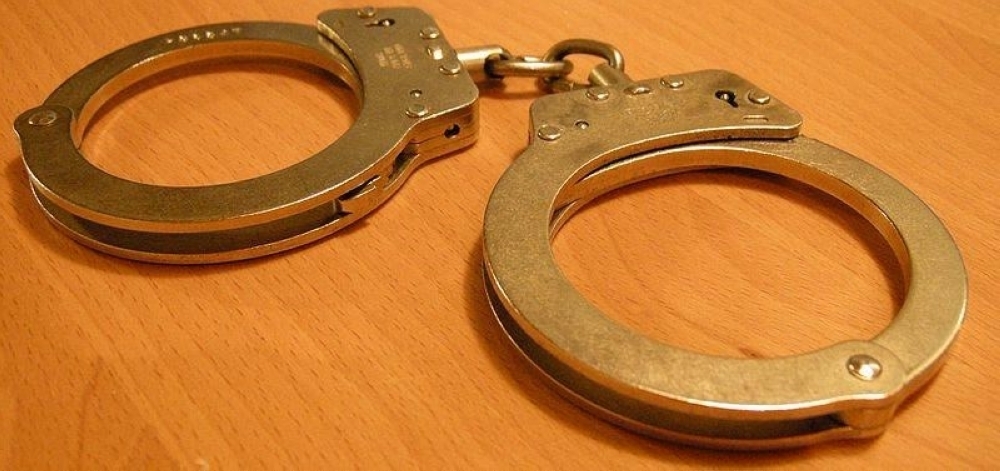 Three arrested in Oman for impersonation and robbery