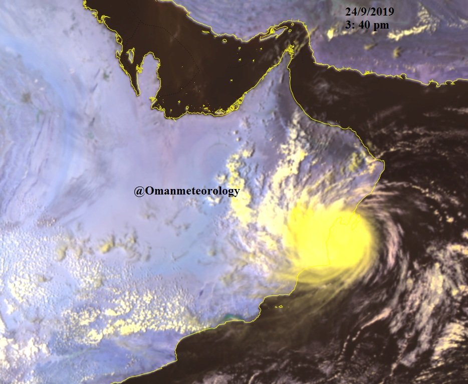 Cyclone Hikaa passes over Masirah Island