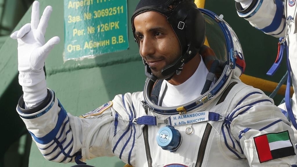 "هزاع المنصوري" أول رائد فضاء عربي يُرسل إلى محطة الفضاء الدولية