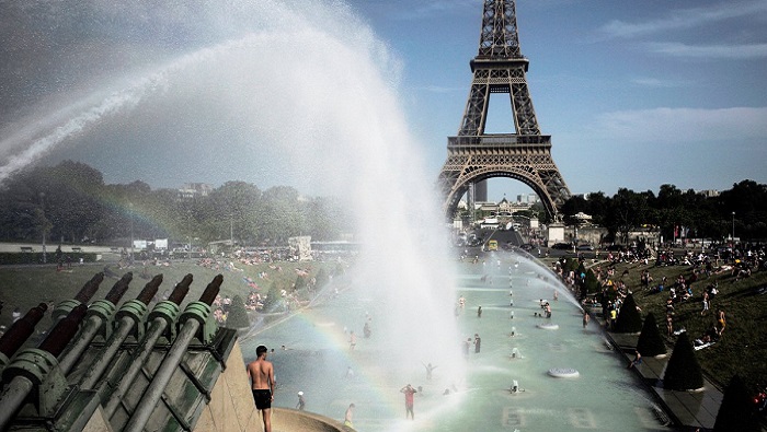 Heatwave in France killed over 1400 people this year