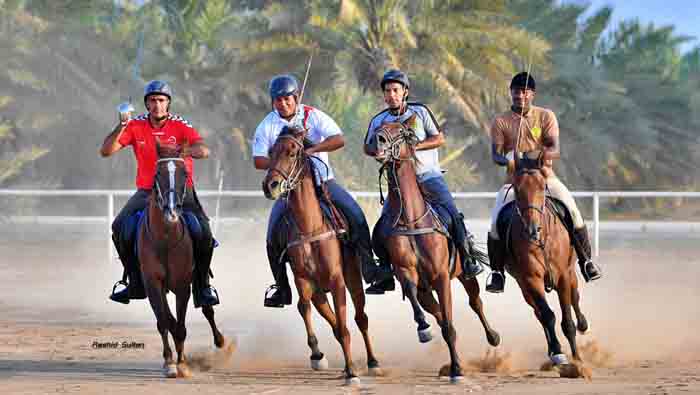 Secretary-general of Royal Court Affairs meet horse owners, trainers