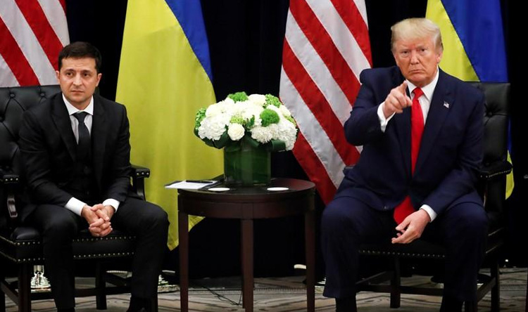 رئيس أوكرانيا : ترامب لم يسع لإبتزازي