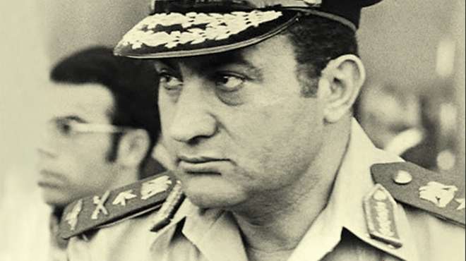 قريبا.. الرئيس المصري الأسبق "مبارك" يكشف ذكرياته في "حرب أكتوبر"