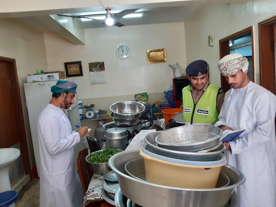 Expat flat in Muscat raided for illegal catering