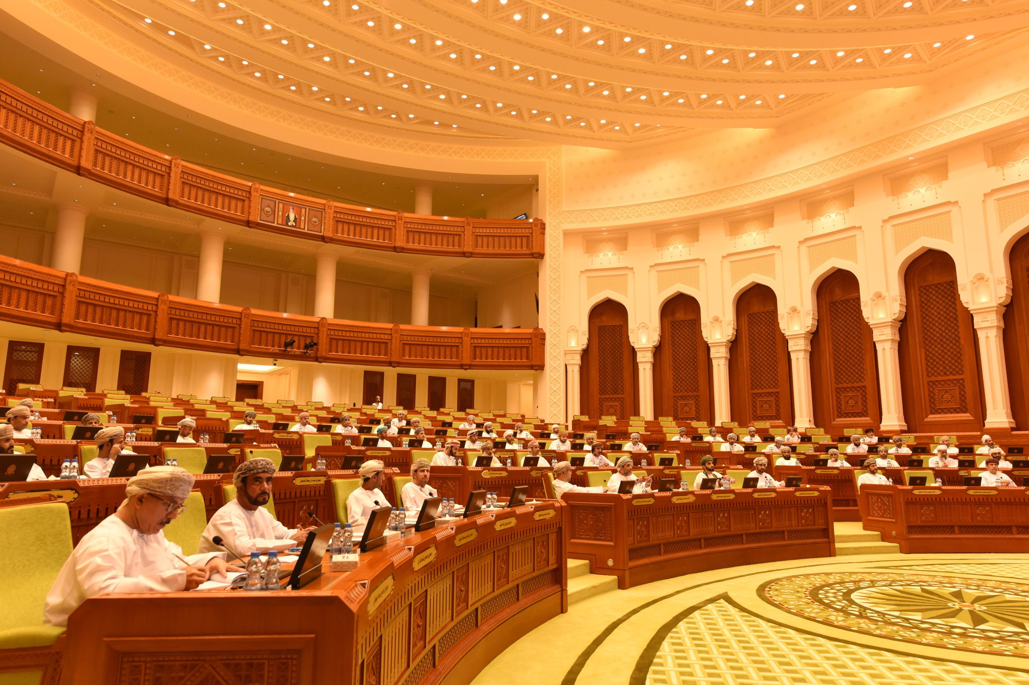 لو ترشحت امرأة بمجلس الشورى لولايتك هل ستصوت لها ؟