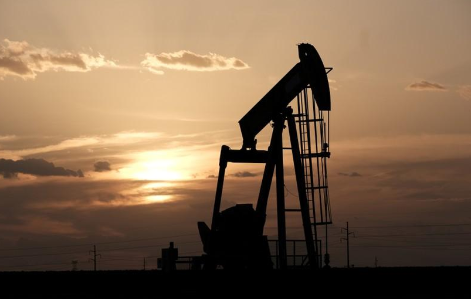 وسط المخاوف الاقتصادية العالمية.. أسعار النفط تهبط