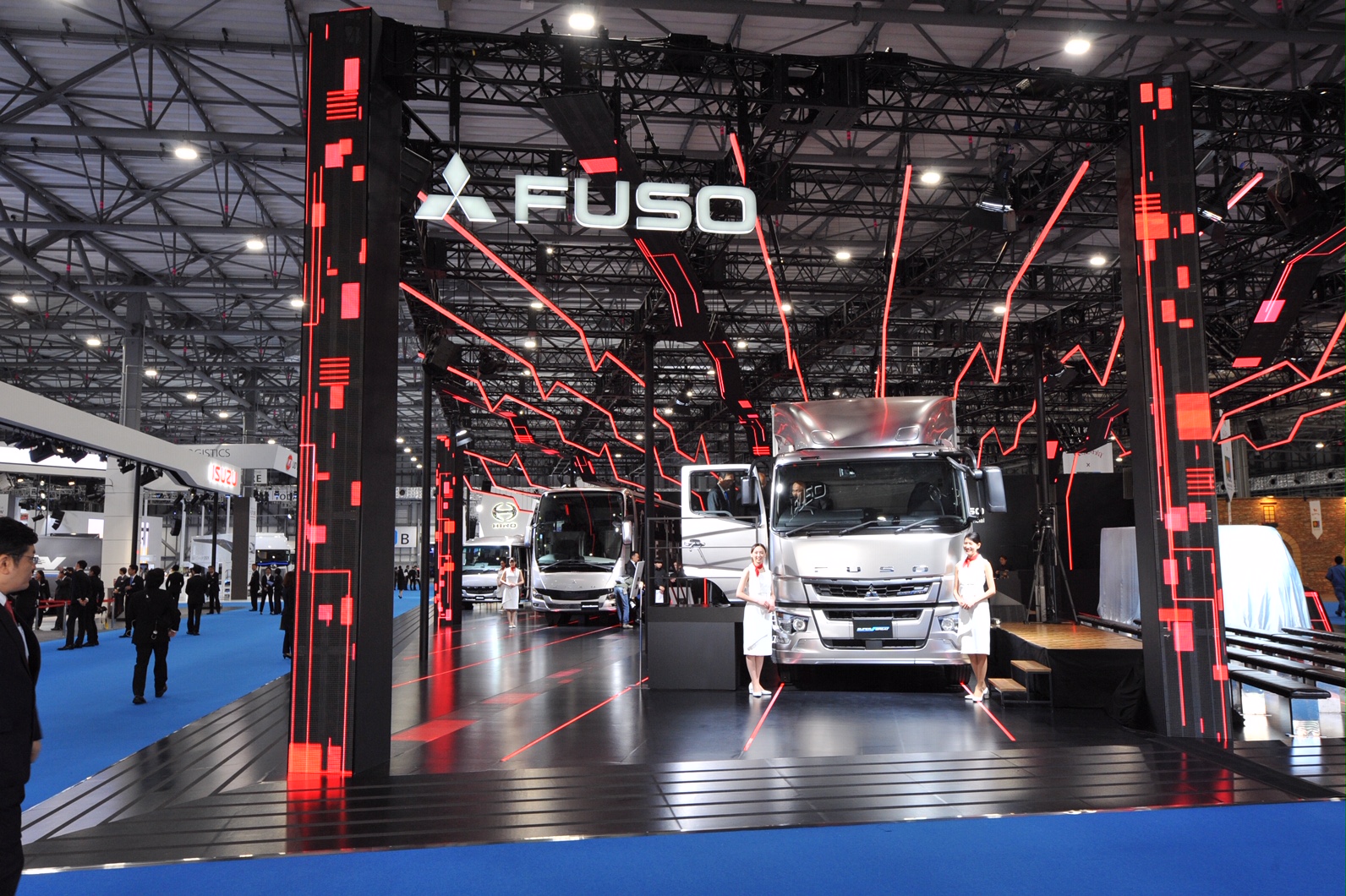 Mitsubishi Fuso unveils 2019 Super Great heavy duty truck
