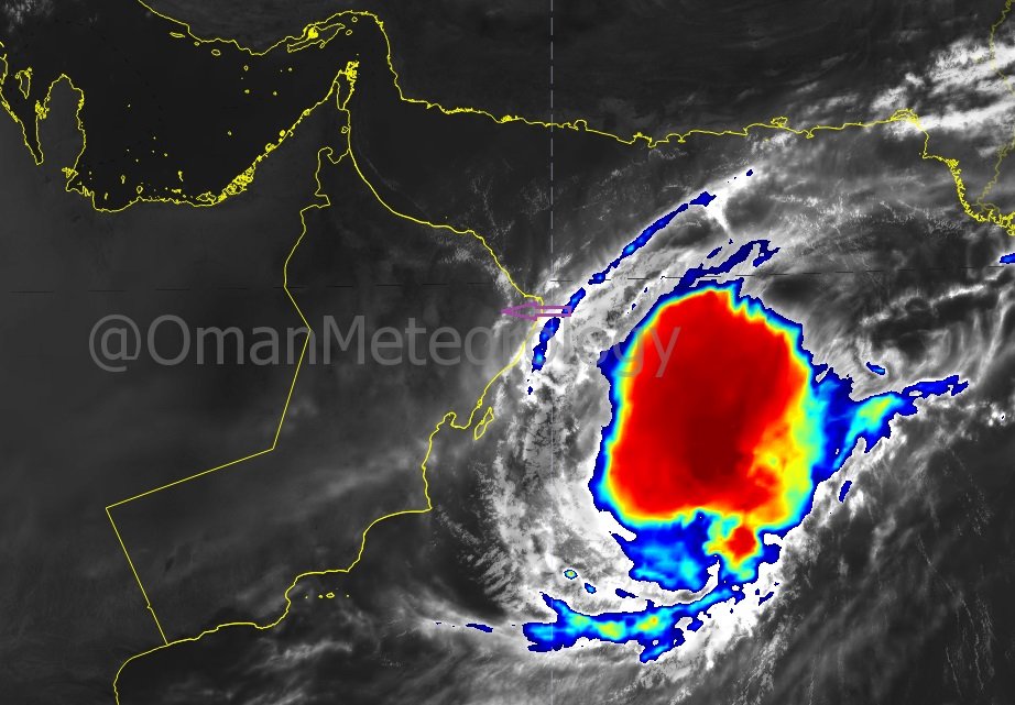​Cyclone Kyarr: Parts of Oman witness varying degrees of rainfall
