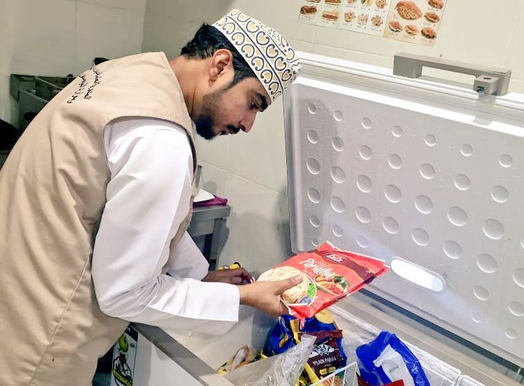 Over 100 kilos of spoilt foodstuff destroyed in Oman