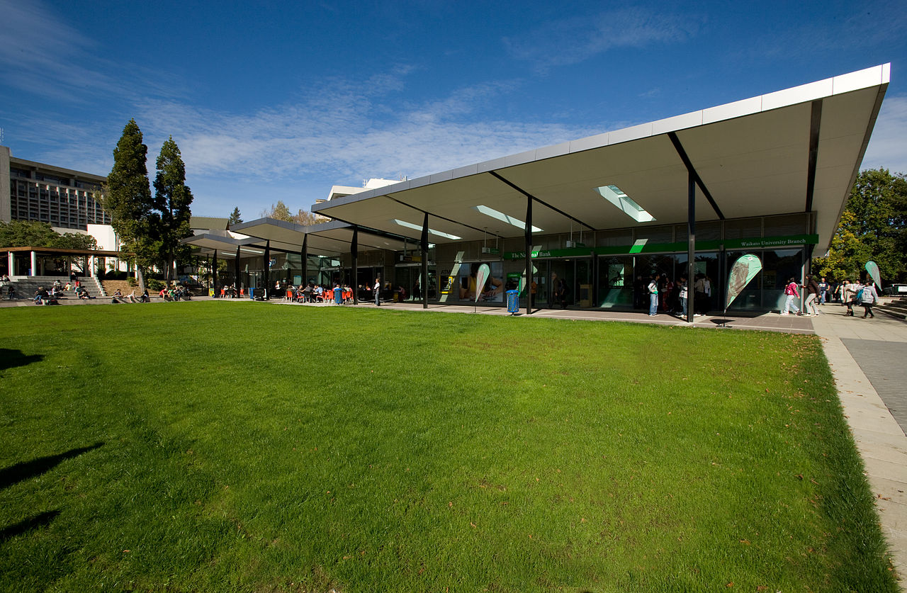 التعليم العالي وجامعة "وايكاتو" النيوزلندية توقعان اتفاقية تعاون أكاديمي
